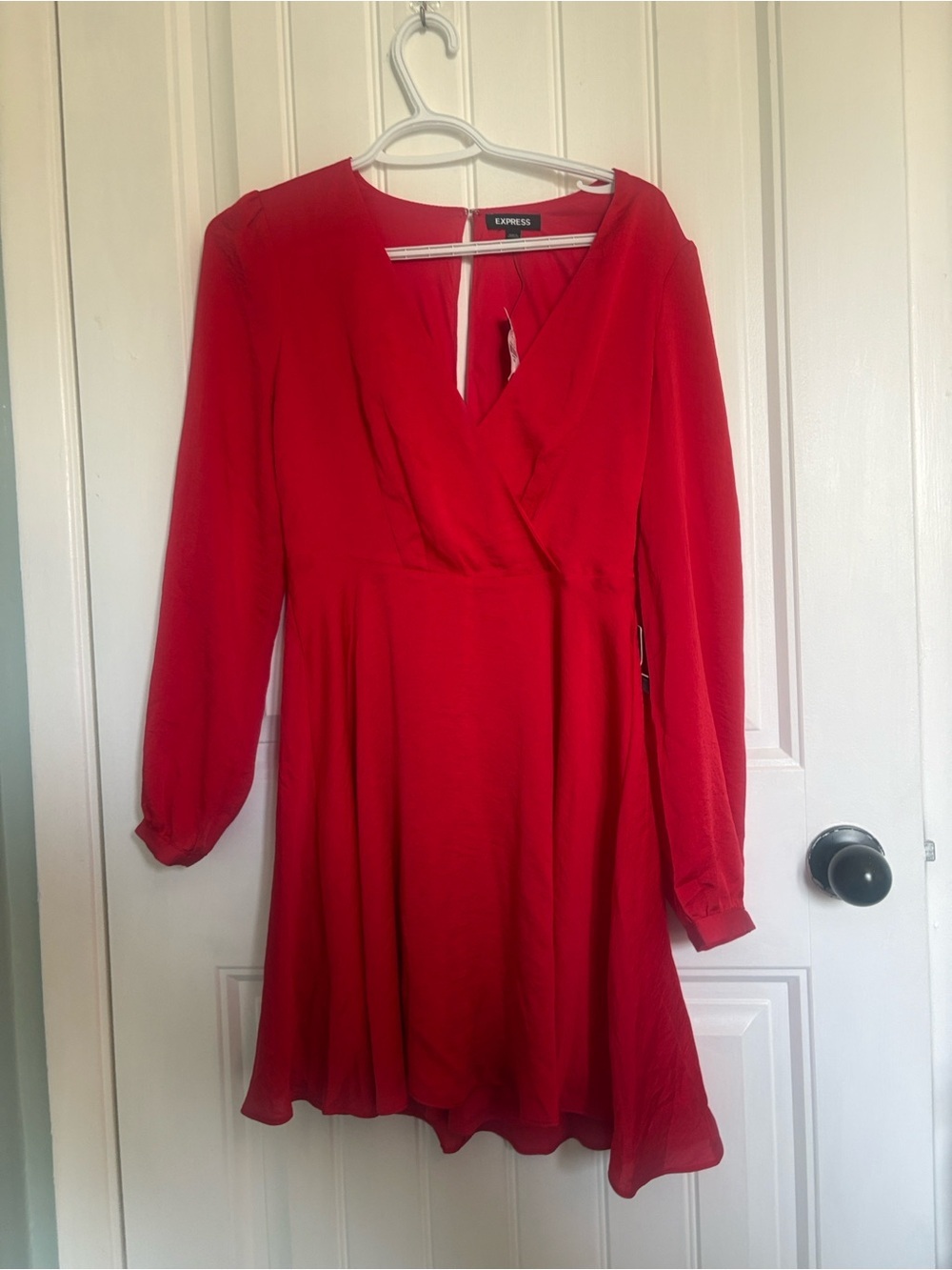 Red Romantic Faux Wrap Dress Date Night Elegant Satin Like Mini Dress NWT XS - Picture 4 of 9